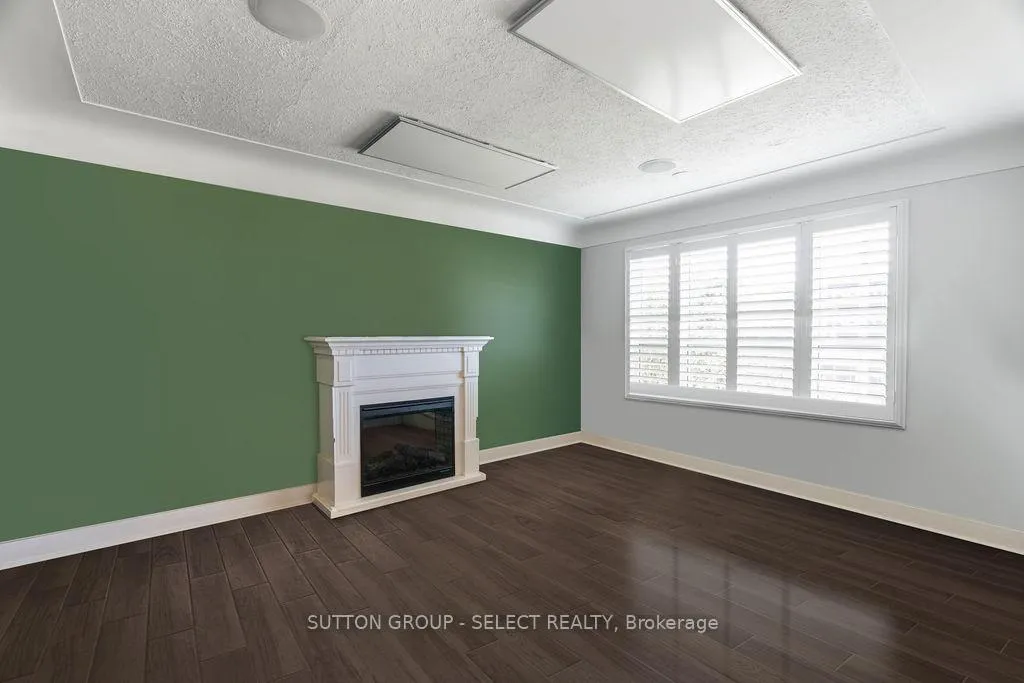 Photo 18 of 353 Clarke Road, London, East H — HOMEH