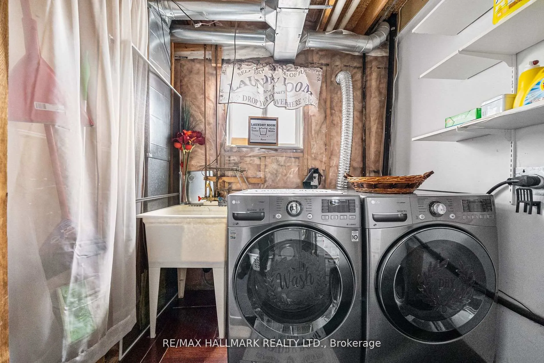 Photo 5 of Unit 18, 1867 Kingston Road, Pickering, Village East — HOMEH