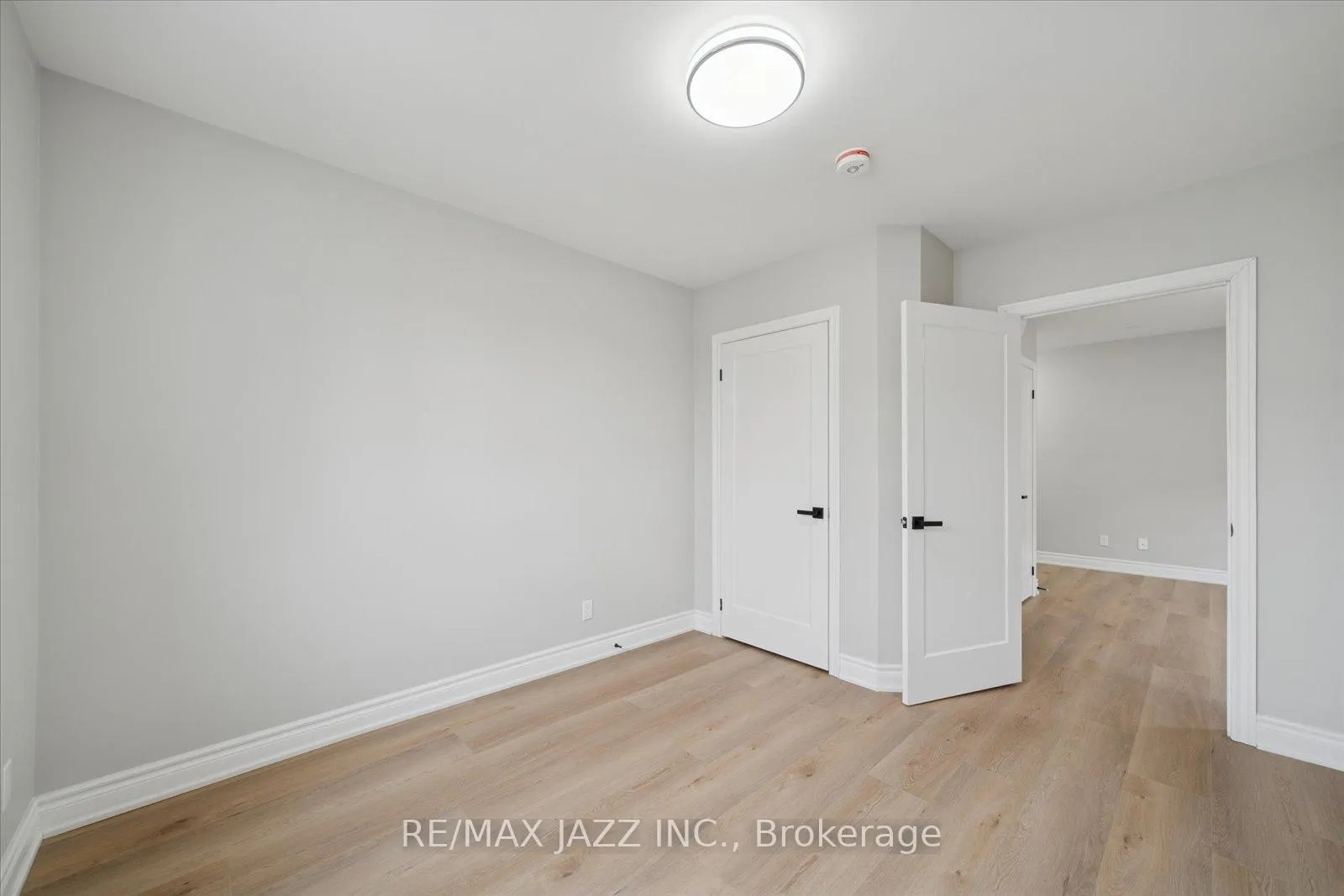 Photo 11 of Unit 203, 251 Simcoe Street S, Oshawa, Central — HOMEH