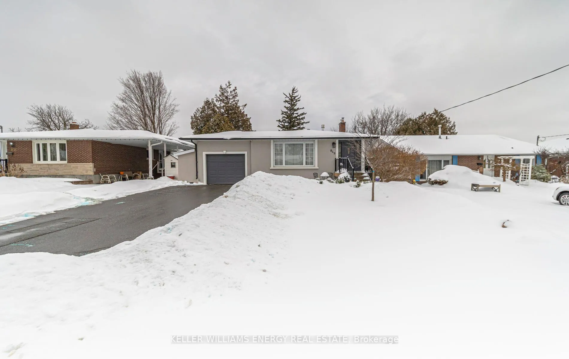 Photo 1 of 849 Byron Street N, Whitby, Williamsburg — HOMEH