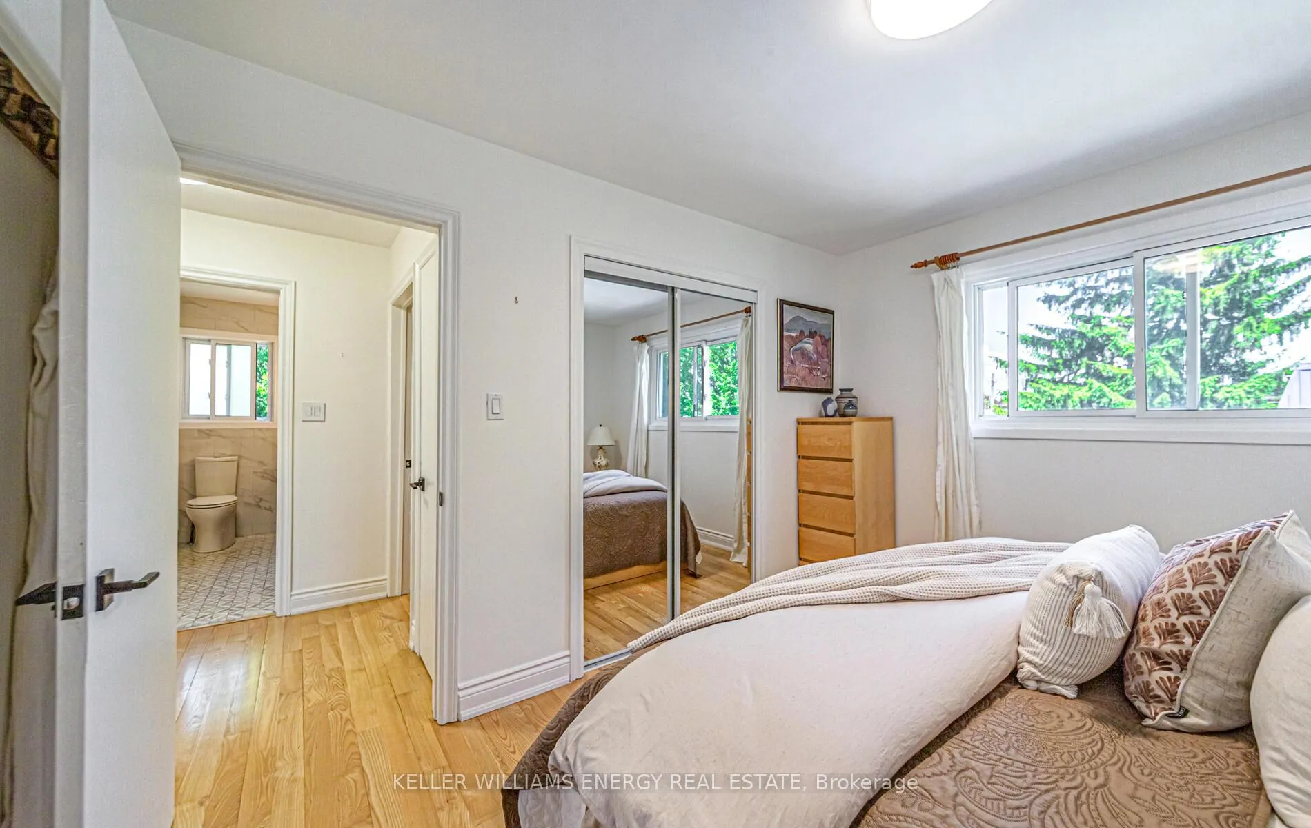 Photo 27 of 849 Byron Street N, Whitby, Williamsburg — HOMEH