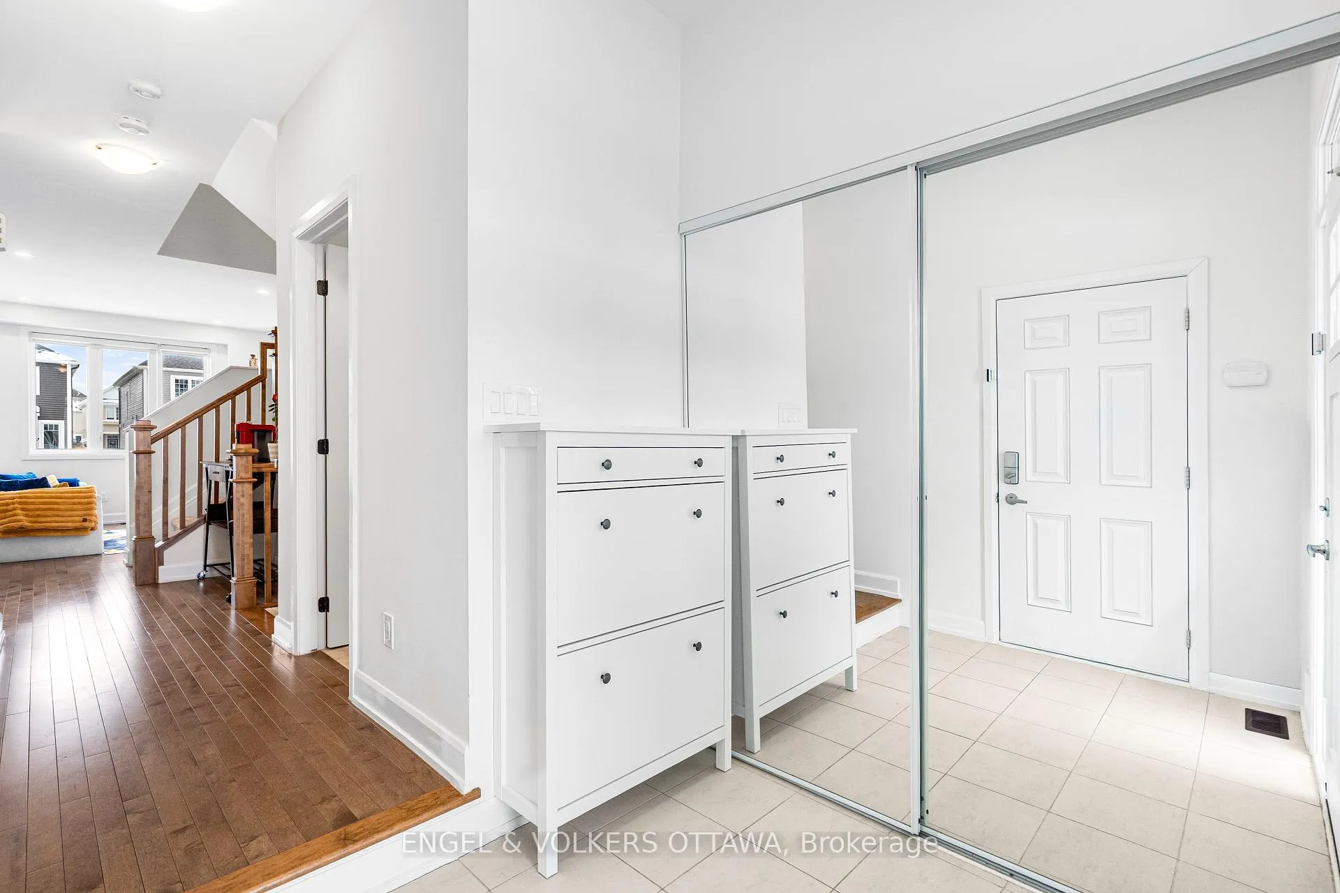 Photo 5 of 56 Gardenpost Terrace, Ottawa, Avalon West — HOMEH