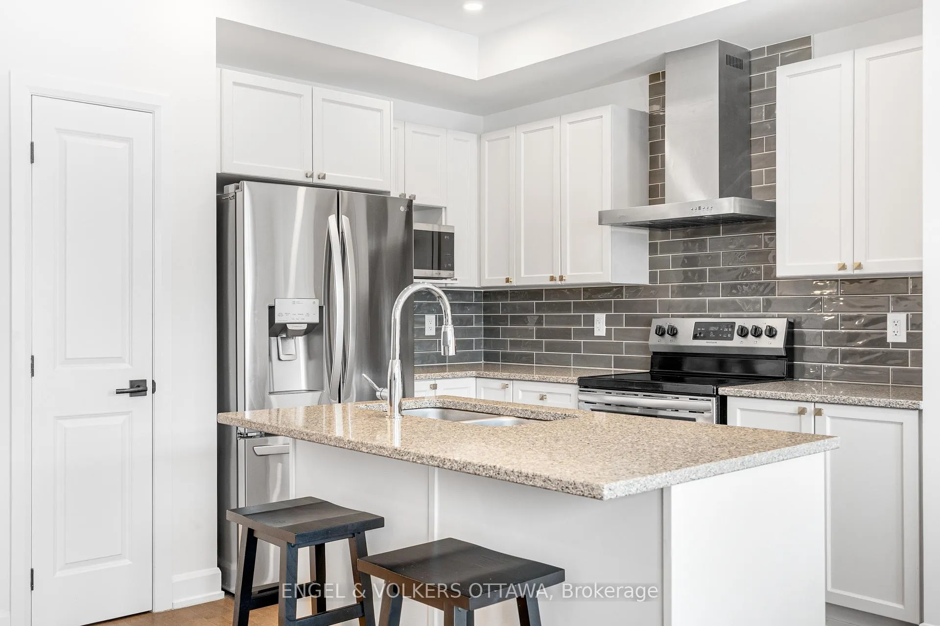Photo 12 of 56 Gardenpost Terrace, Ottawa, Avalon West — HOMEH