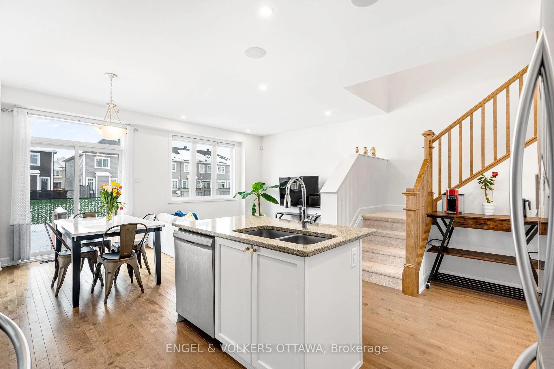 Photo 14 of 56 Gardenpost Terrace, Ottawa, Avalon West — HOMEH