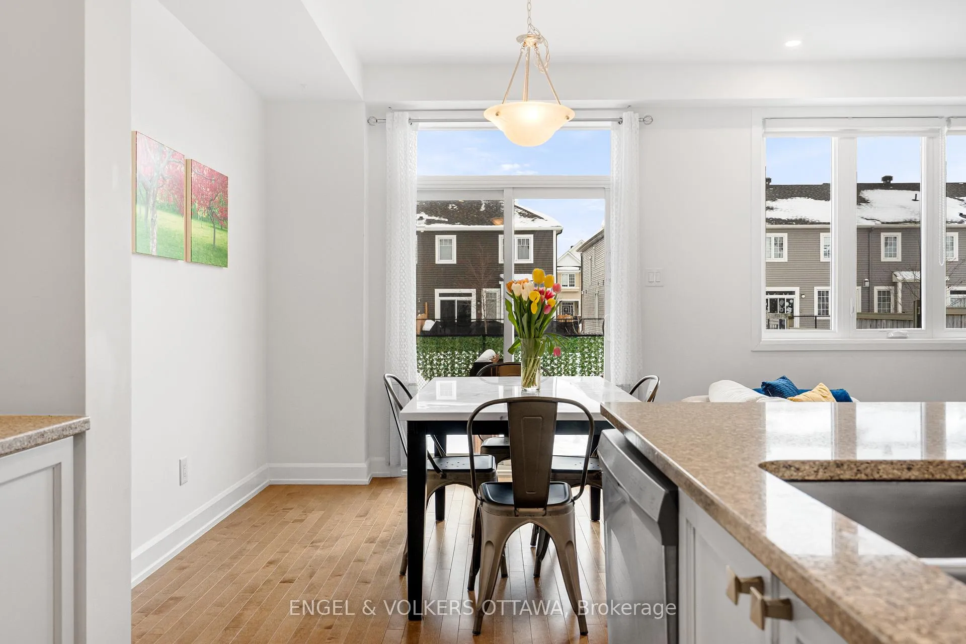 Photo 15 of 56 Gardenpost Terrace, Ottawa, Avalon West — HOMEH
