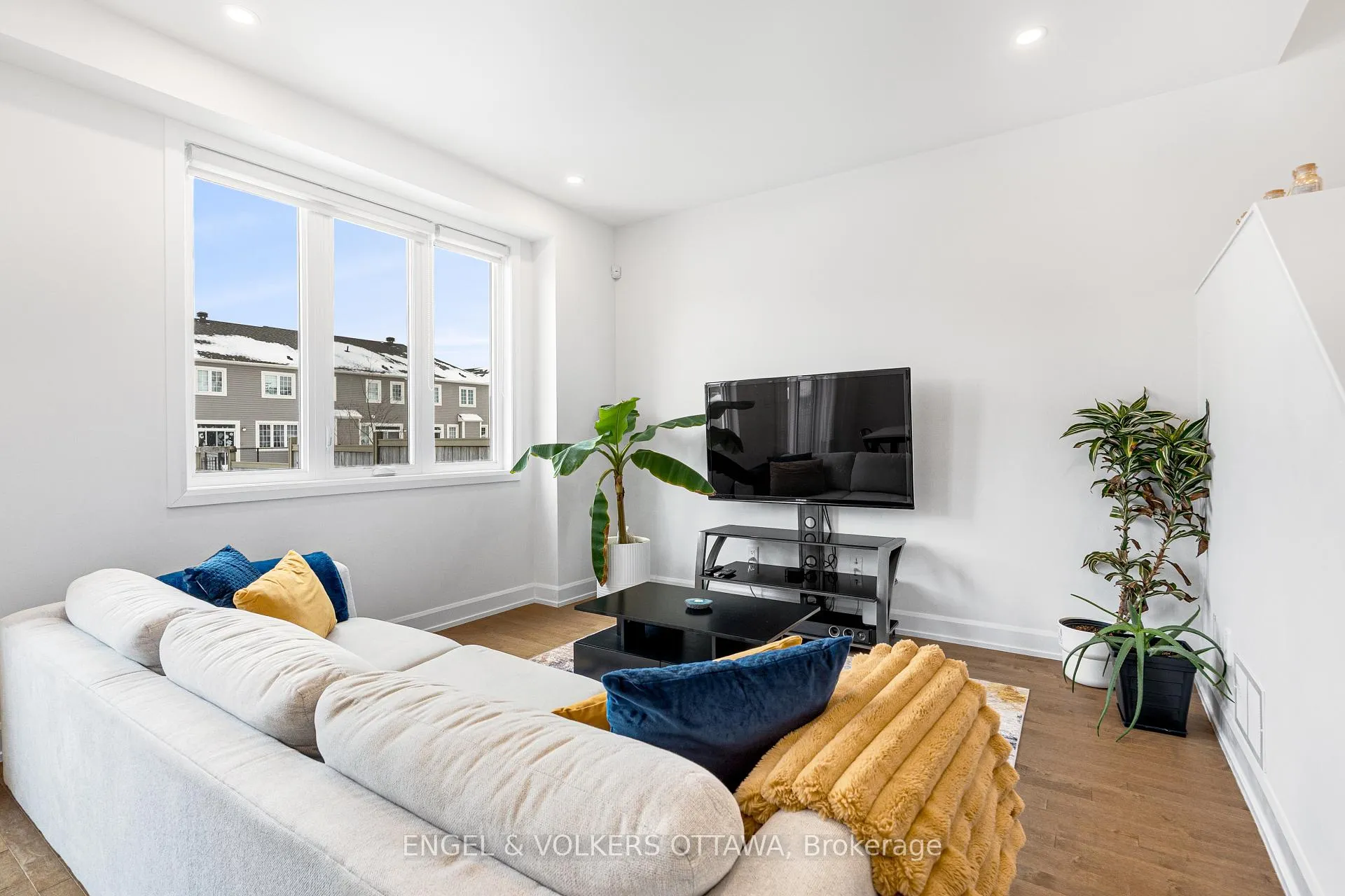 Photo 21 of 56 Gardenpost Terrace, Ottawa, Avalon West — HOMEH