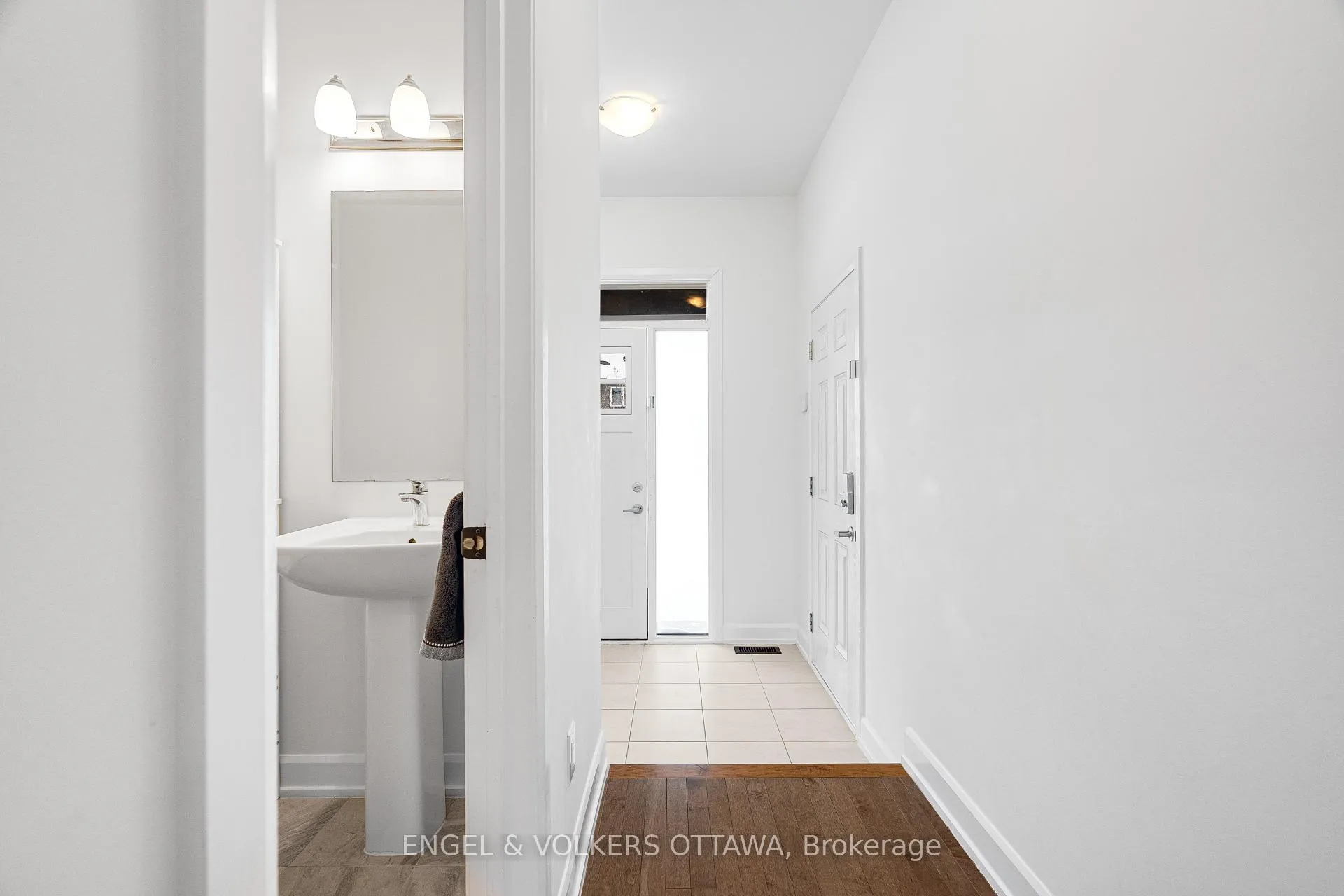 Photo 24 of 56 Gardenpost Terrace, Ottawa, Avalon West — HOMEH