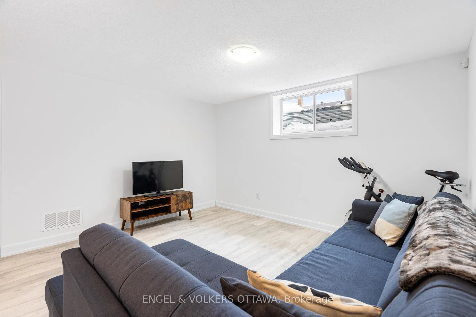 Photo 41 of 56 Gardenpost Terrace, Ottawa, Avalon West — HOMEH
