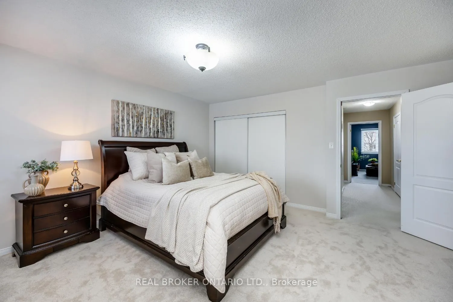 Photo 18 of Unit 5, 253 Sprucewood Crescent, Clarington, Bowmanville — HOMEH