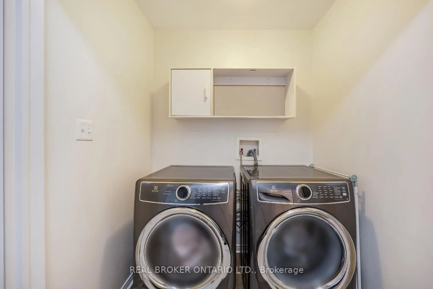 Photo 23 of Unit 5, 253 Sprucewood Crescent, Clarington, Bowmanville — HOMEH