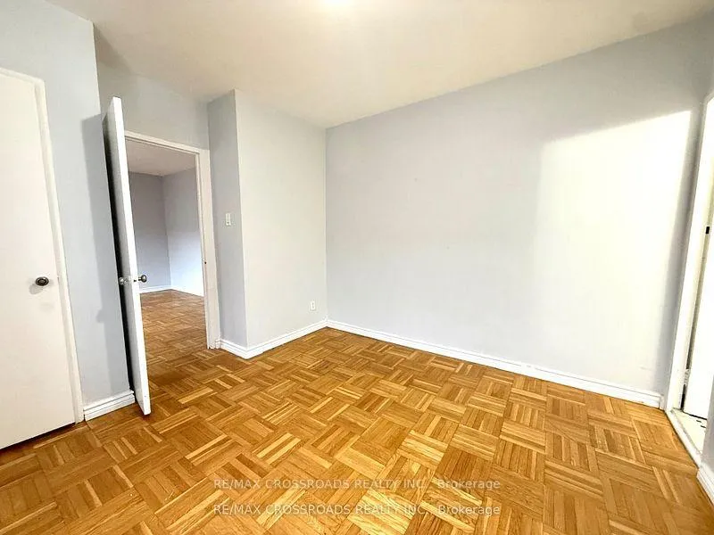 Photo 3 of Unit 307, 2770 Yonge Street, Toronto, Lawrence Park South — HOMEH