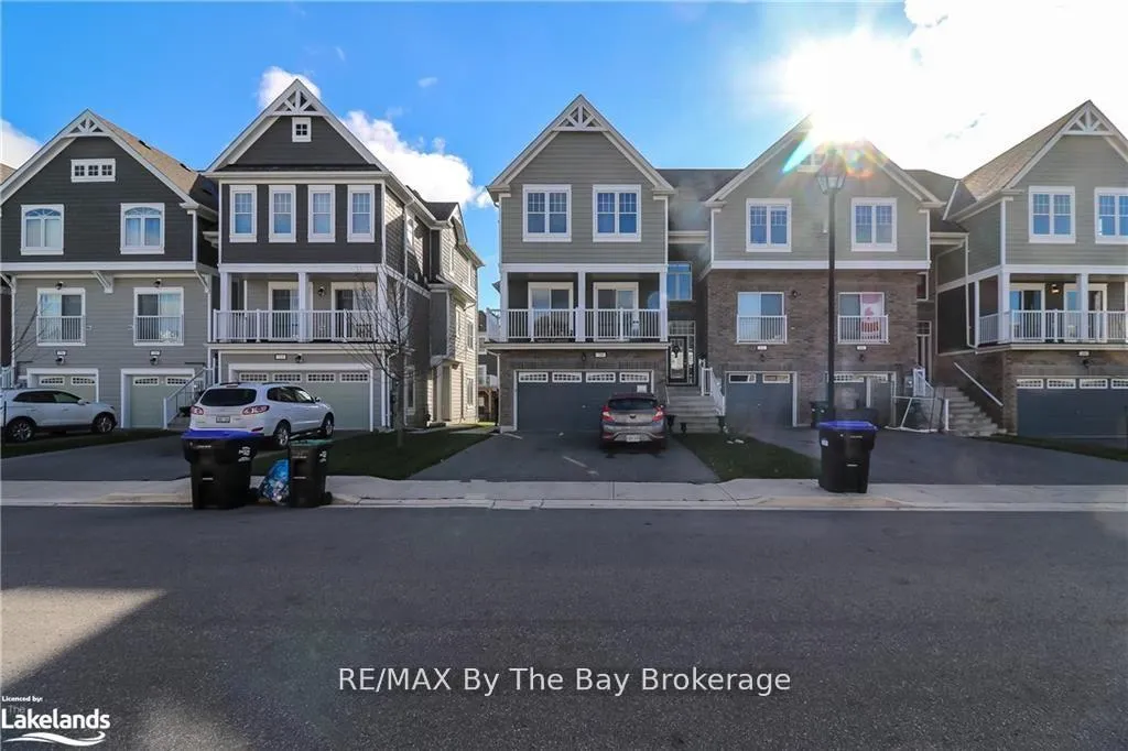 Photo 1 of 20 Hills Thistle Drive, Wasaga Beach — HOMEH