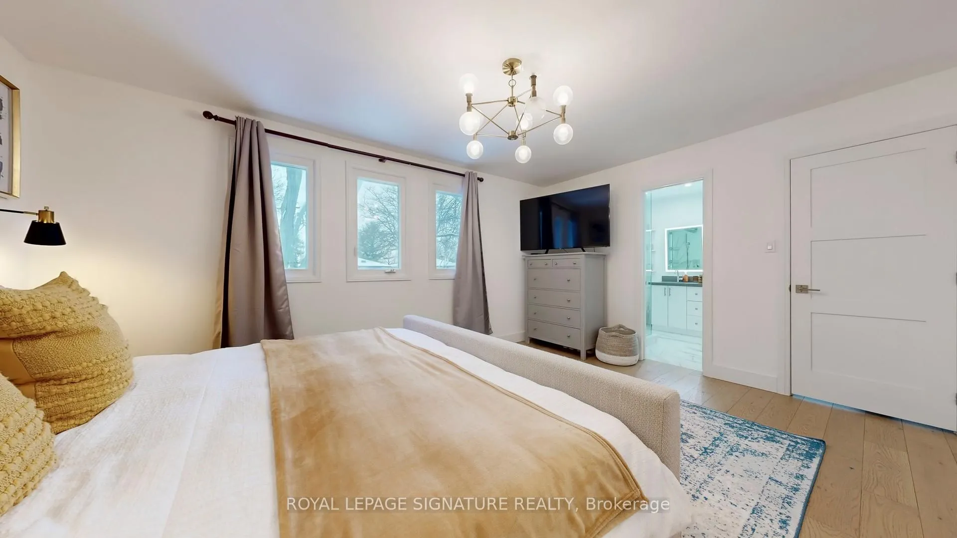 Photo 9 of 3 Freeman Road, Markham, Markham Village — HOMEH