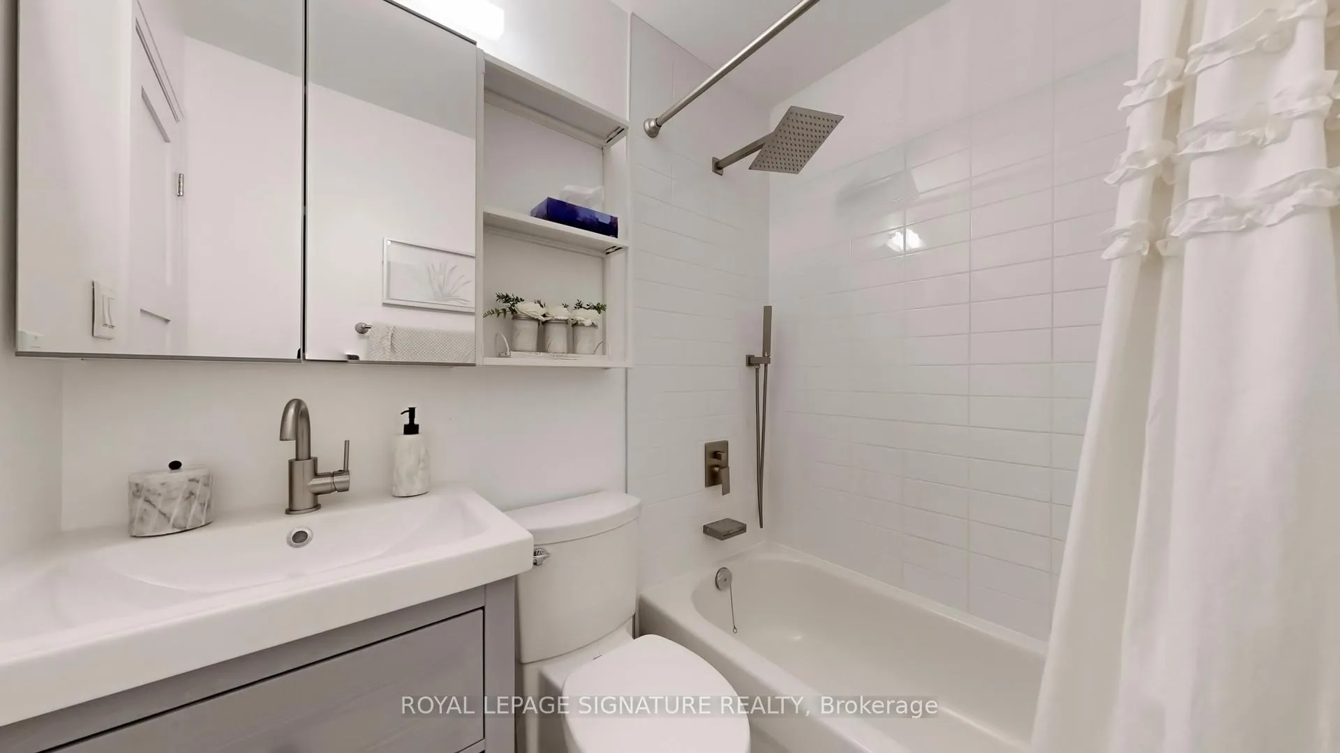 Photo 15 of 3 Freeman Road, Markham, Markham Village — HOMEH