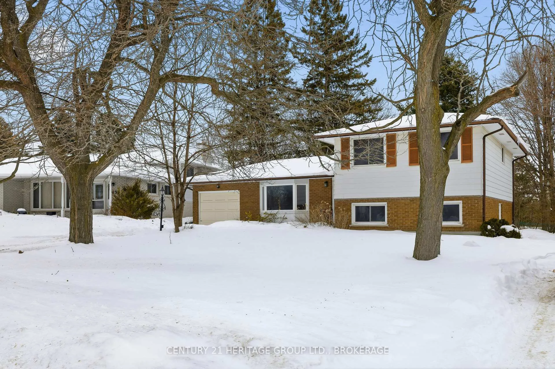 Photo 2 of 634 Fleet Street, Kingston, South of Taylor-Kidd Blvd — HOMEH