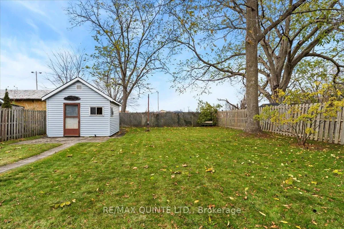 Photo 39 of 16 Maple Avenue, Prince Edward County, Picton Ward — HOMEH