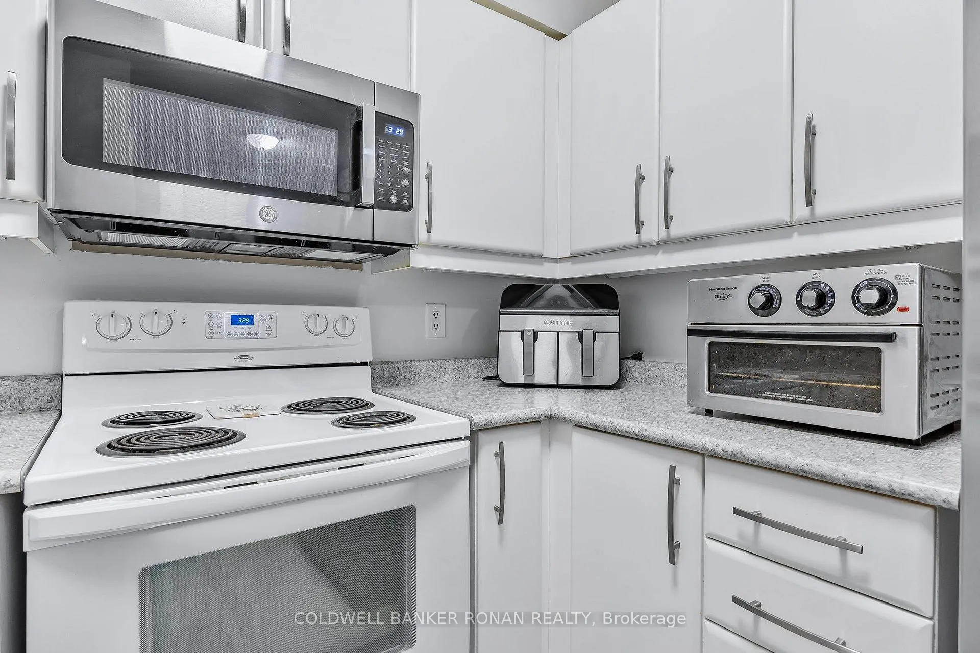 Photo 9 of Unit 311, 500 Mapleview Drive, Barrie, Holly — HOMEH