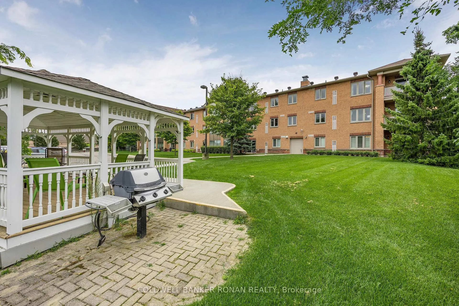 Photo 34 of Unit 311, 500 Mapleview Drive, Barrie, Holly — HOMEH