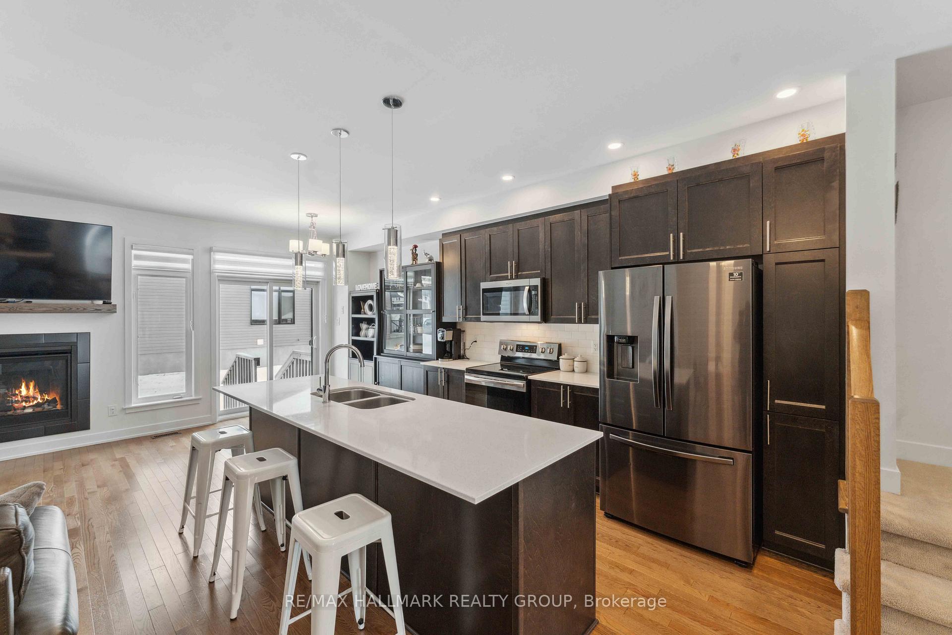 Photo 12 of 22 Kugagami Road, Ottawa, Leitrim — HOMEH