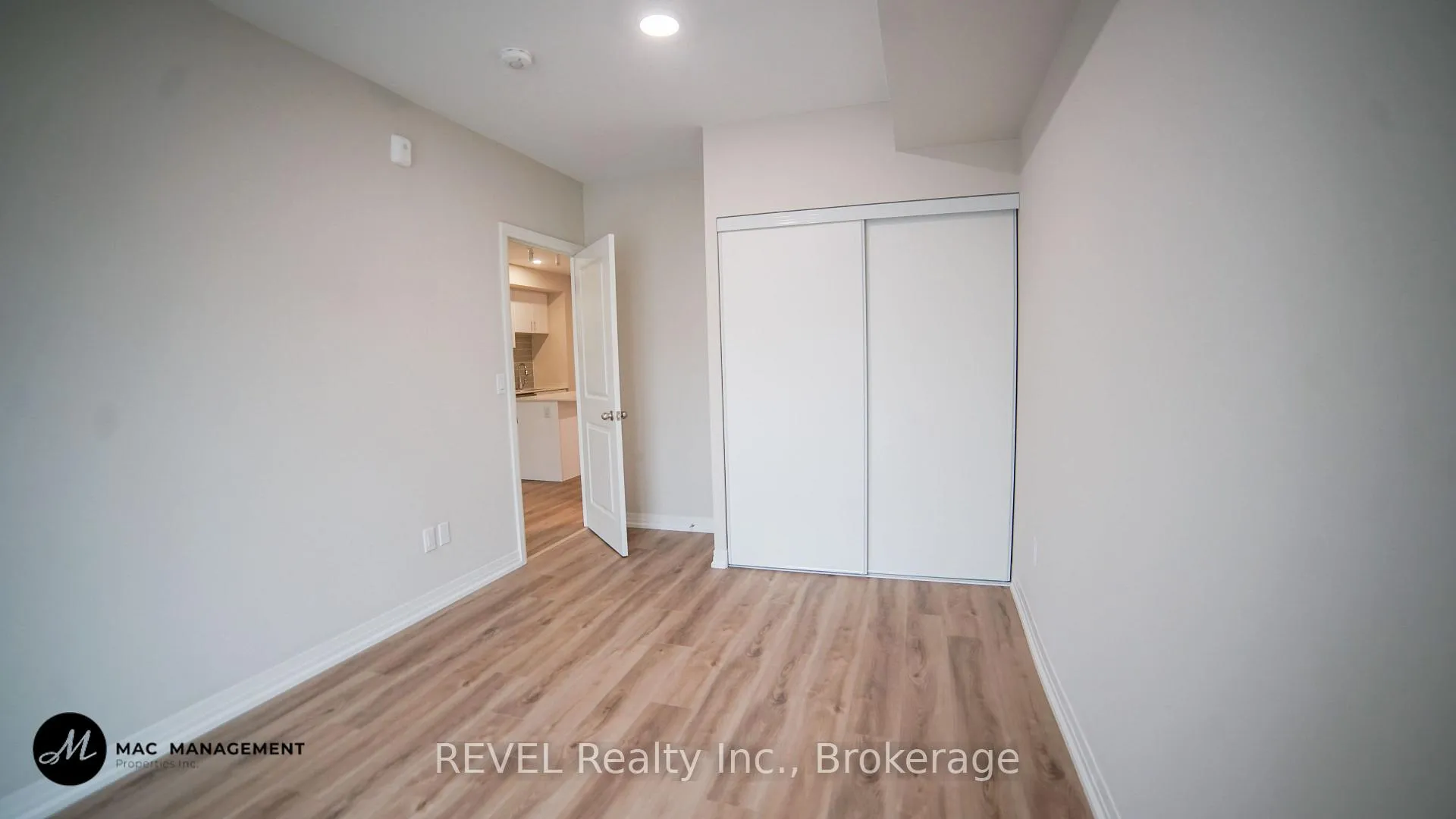 Photo 17 of Unit LP40, 50 Herrick Avenue, St. Catharines, Oakdale — HOMEH