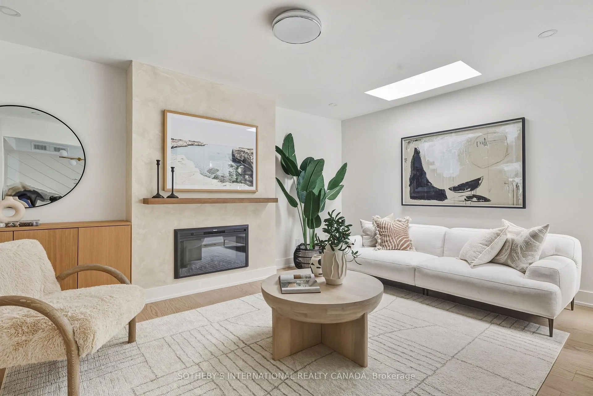 Photo 1 of 4 Dersingham Crescent, Markham, German Mills — HOMEH