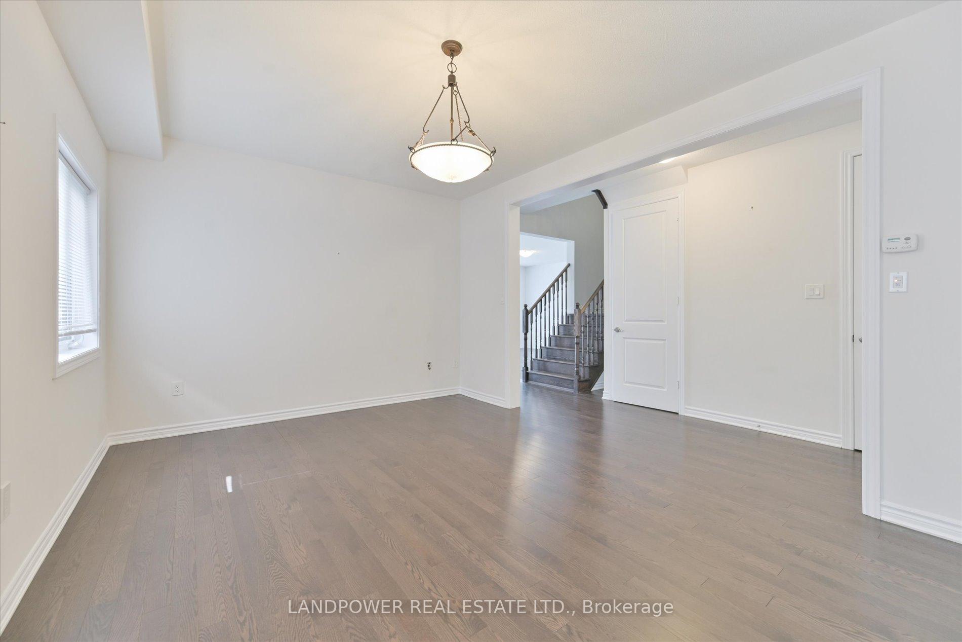Photo 7 of 1021 Barton Way, Innisfil, Alcona — HOMEH