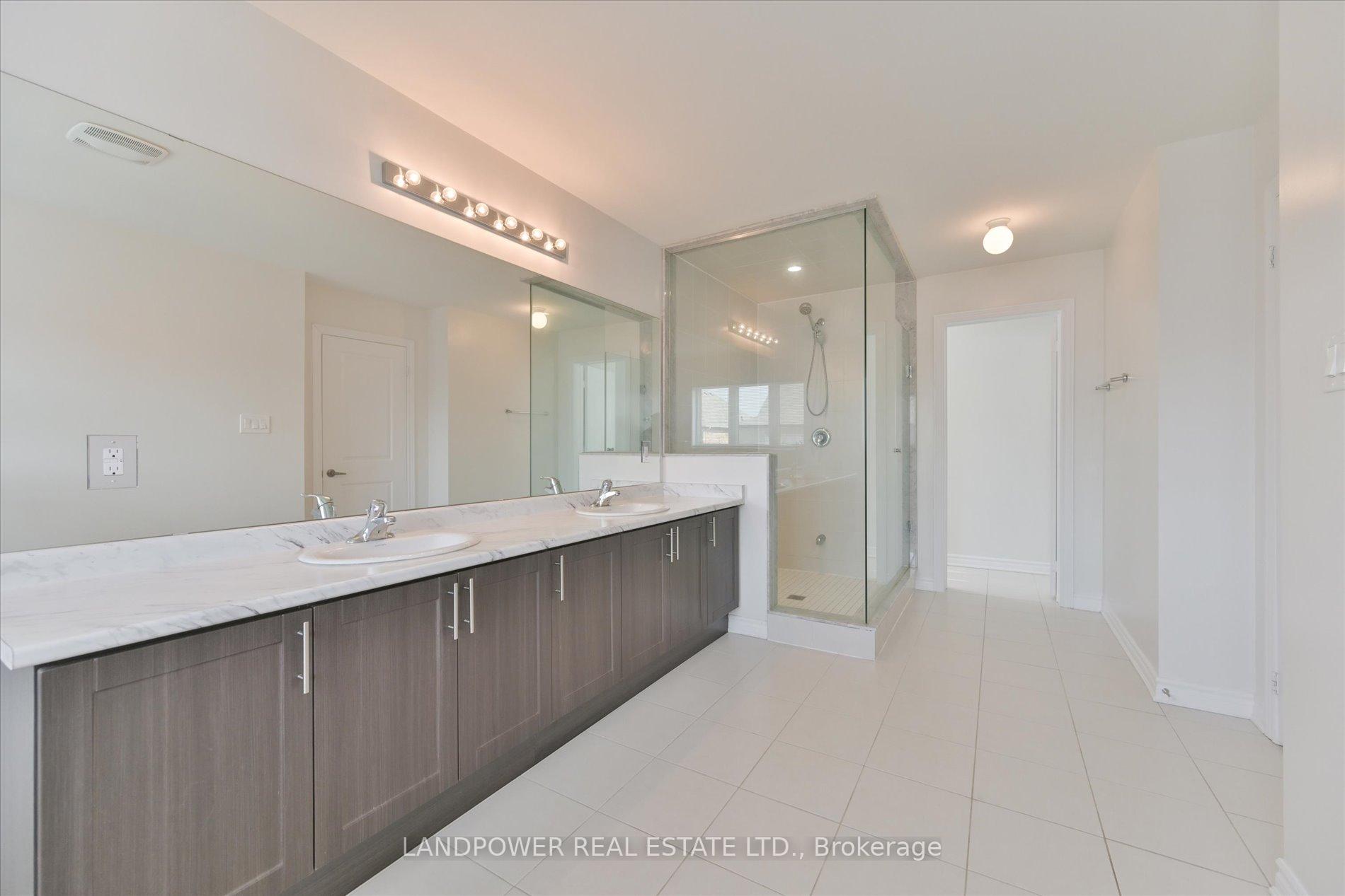 Photo 23 of 1021 Barton Way, Innisfil, Alcona — HOMEH