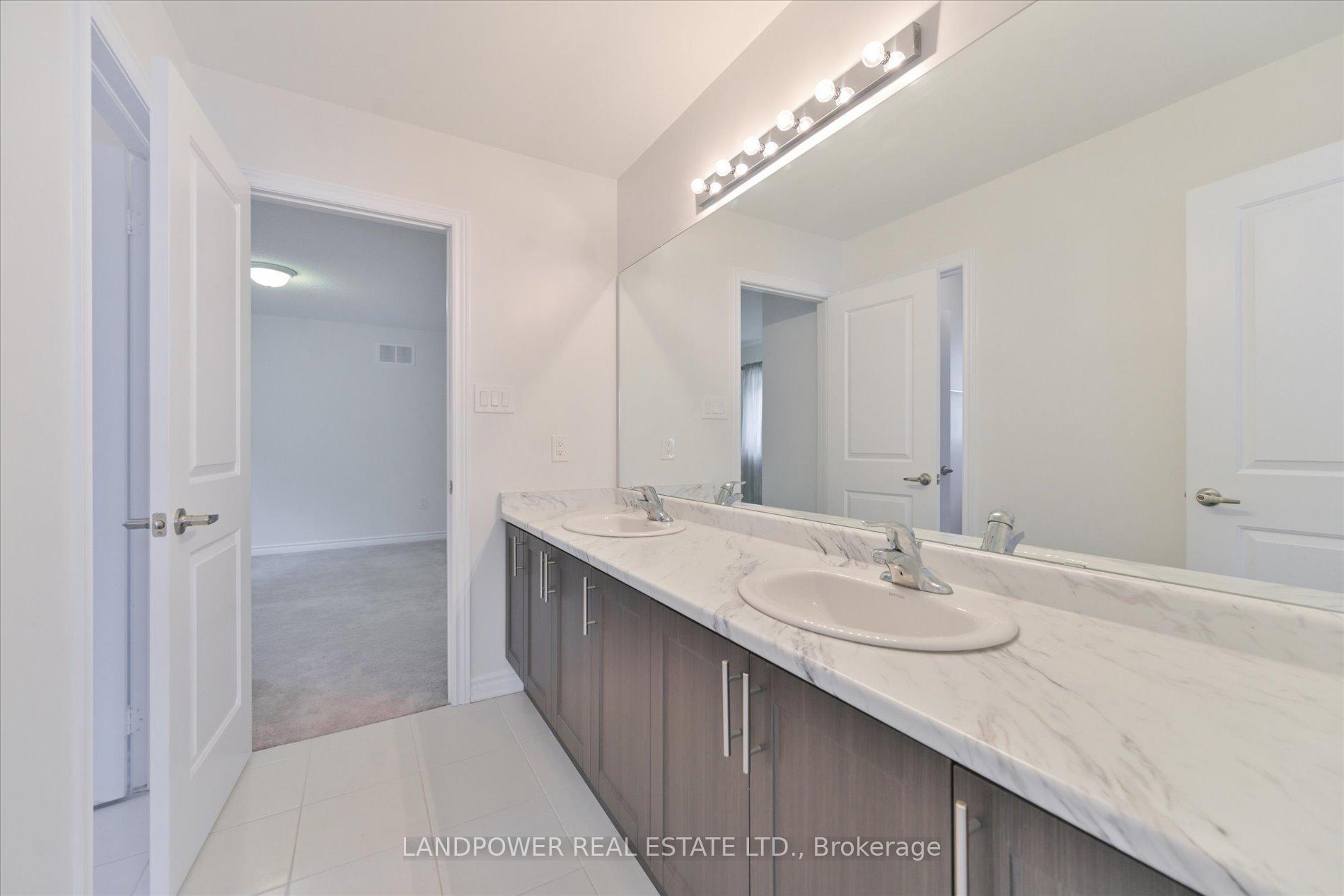 Photo 28 of 1021 Barton Way, Innisfil, Alcona — HOMEH