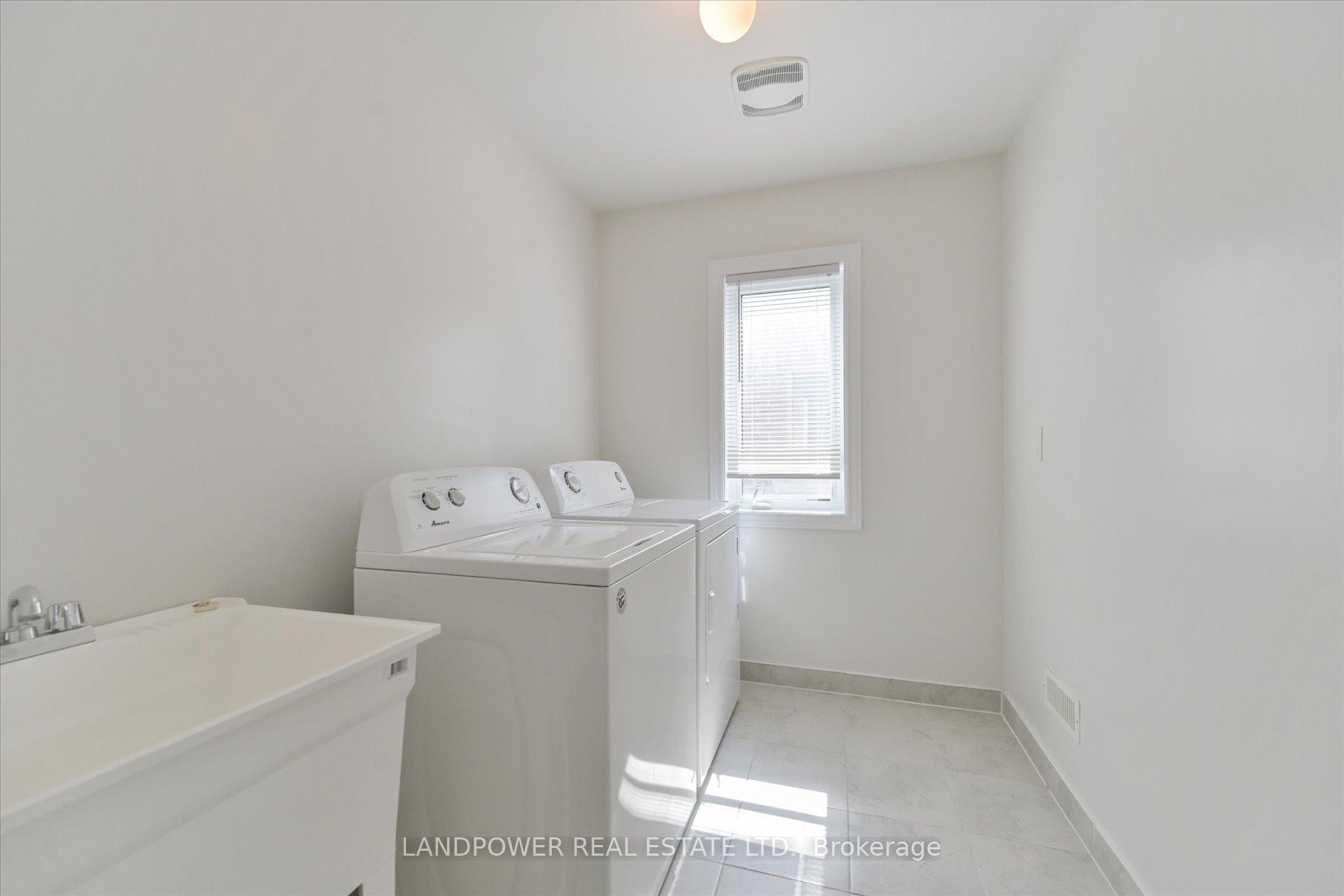 Photo 31 of 1021 Barton Way, Innisfil, Alcona — HOMEH