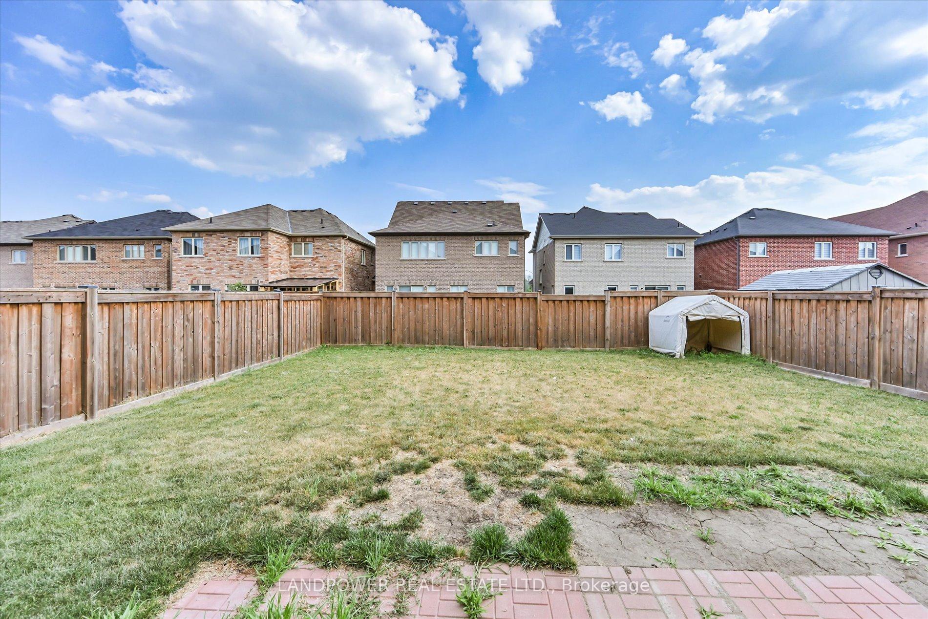 Photo 32 of 1021 Barton Way, Innisfil, Alcona — HOMEH
