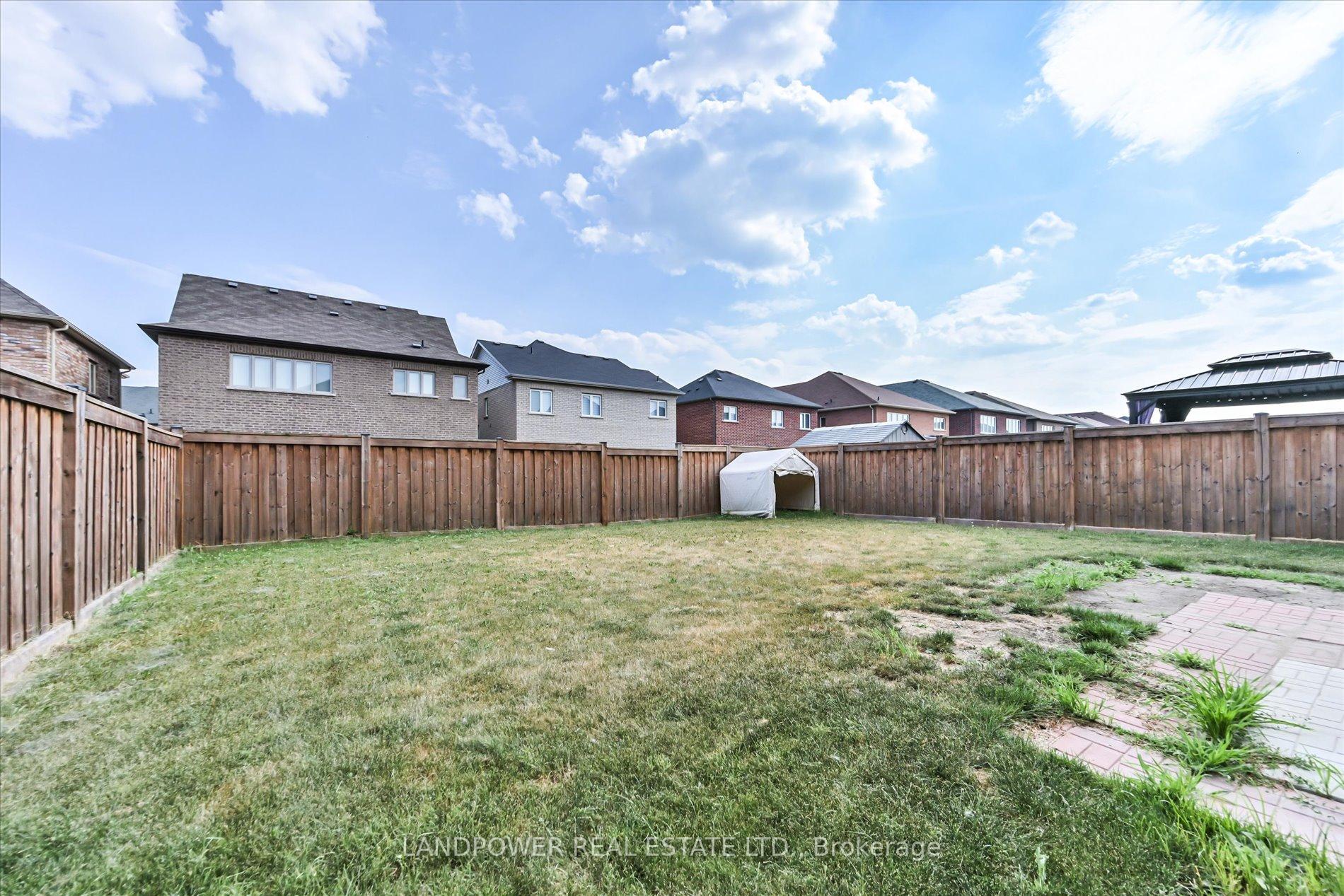 Photo 33 of 1021 Barton Way, Innisfil, Alcona — HOMEH