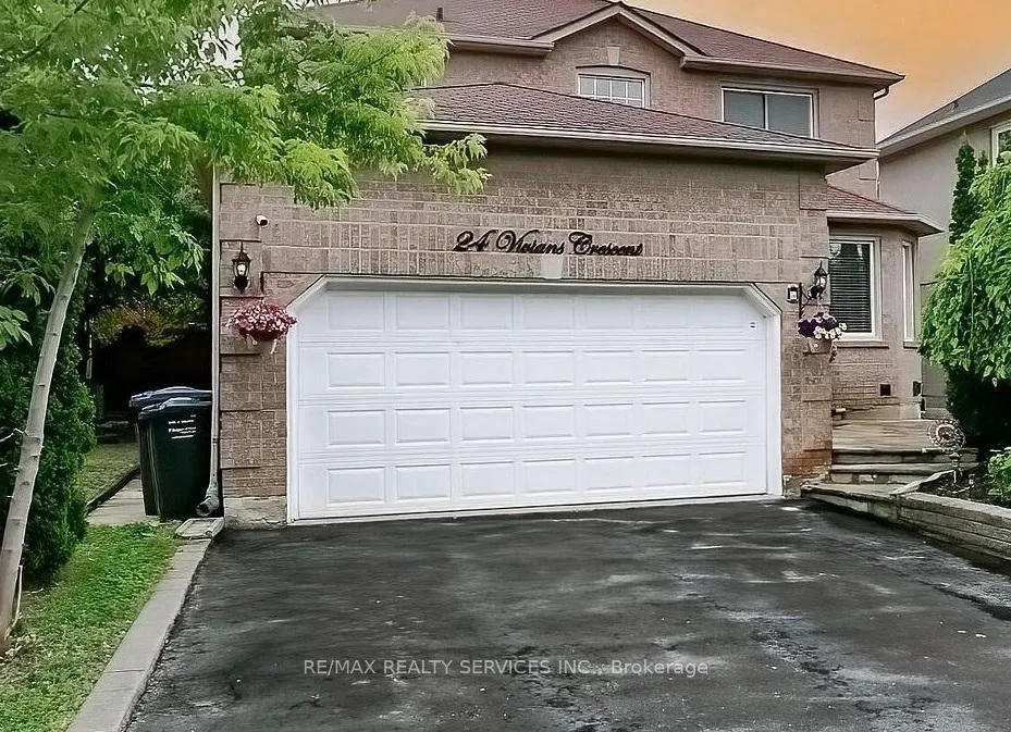 Front of Unit BASEMENT, 24 Vivians Crescent