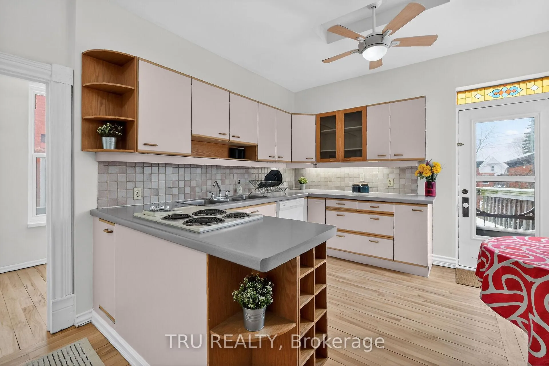 Photo 15 of Unit 2, 96 James Street, Ottawa, Ottawa Centre — HOMEH