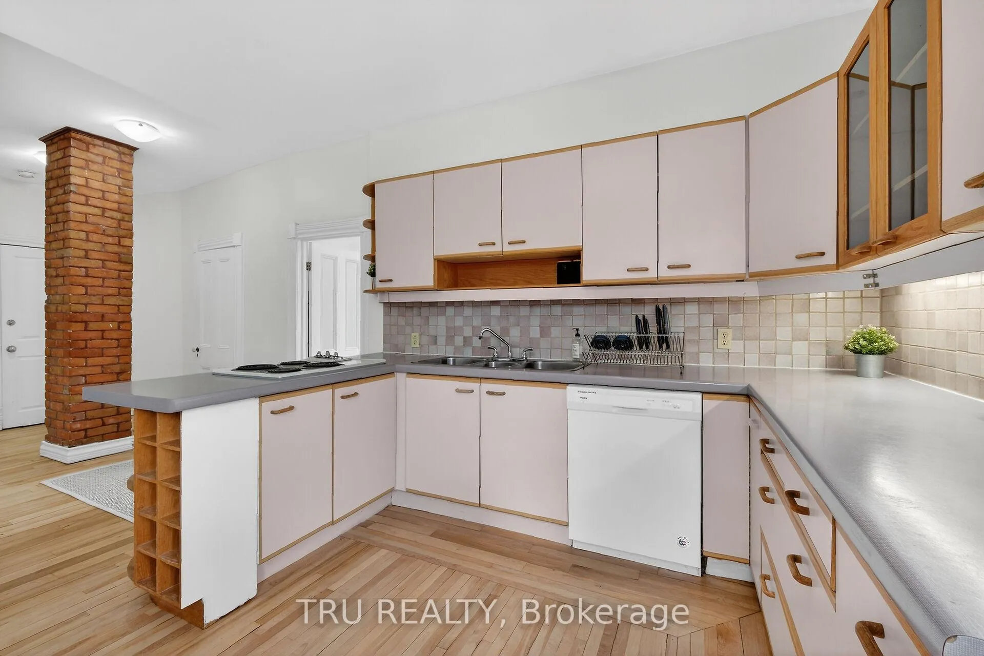 Photo 16 of Unit 2, 96 James Street, Ottawa, Ottawa Centre — HOMEH