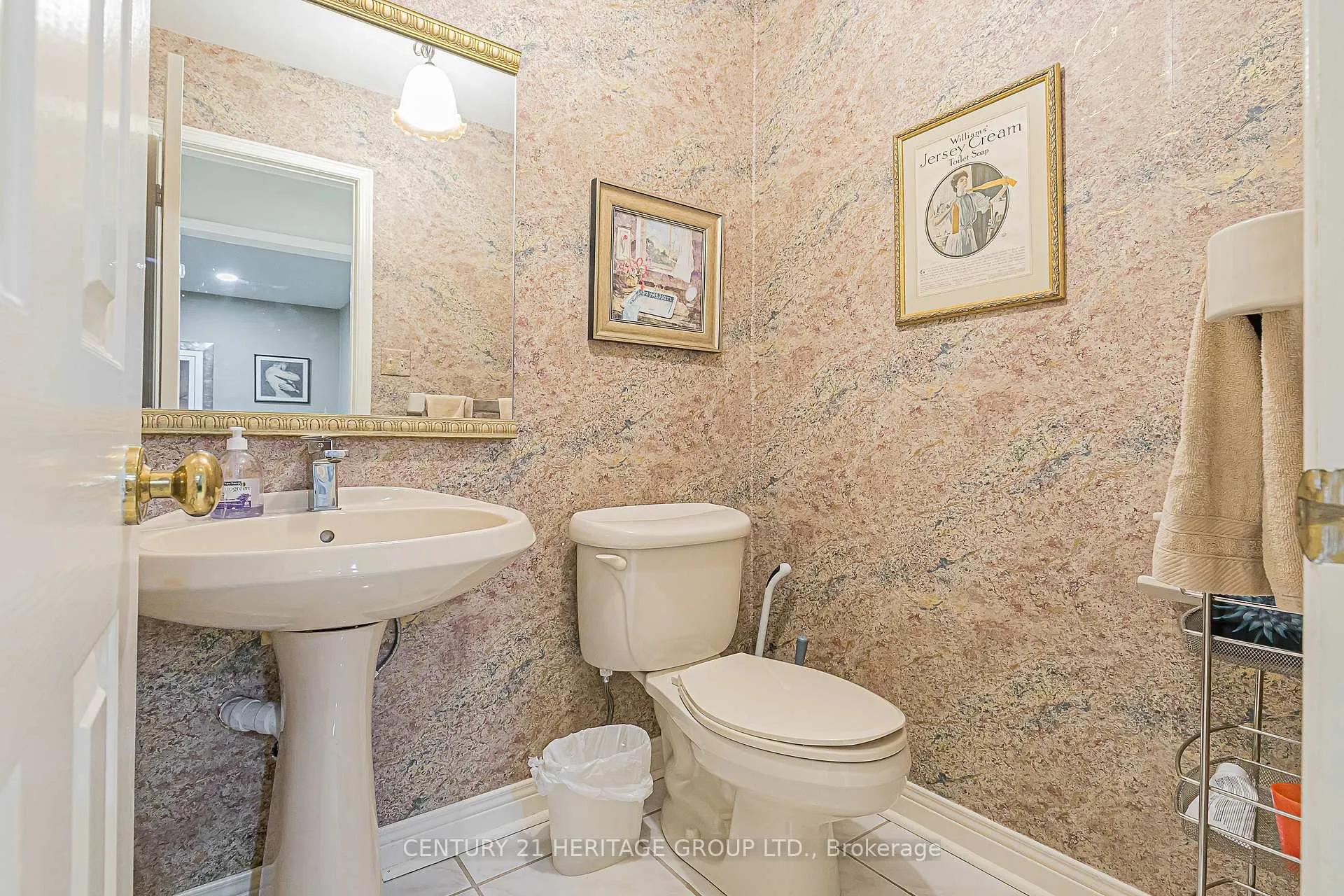 Photo 9 of 30 Rimmington Drive, Vaughan, Brownridge — HOMEH