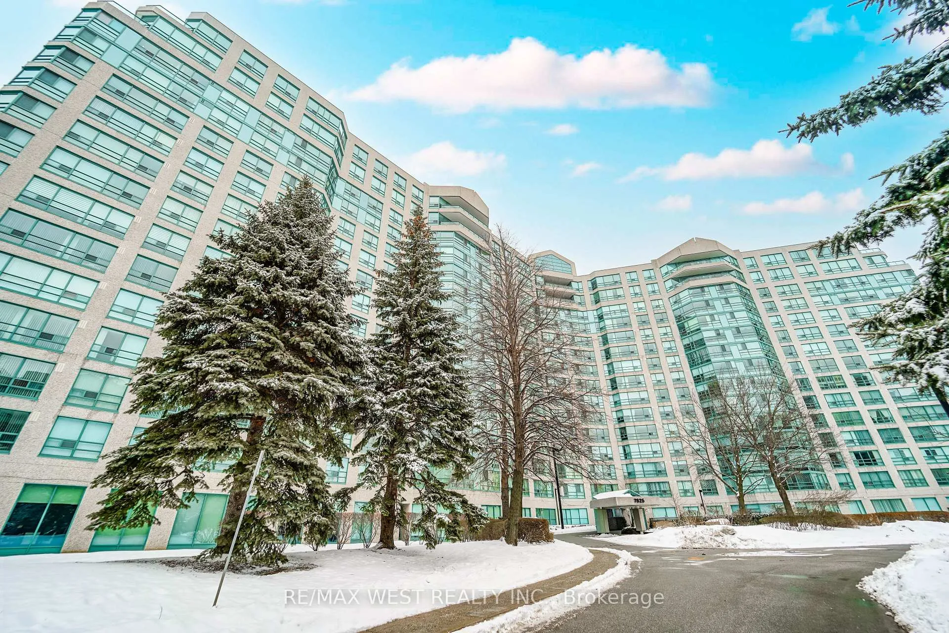 Photo 1 of Unit Lph12, 7825 Bayview Avenue, Markham, Aileen-Willowbrook — HOMEH