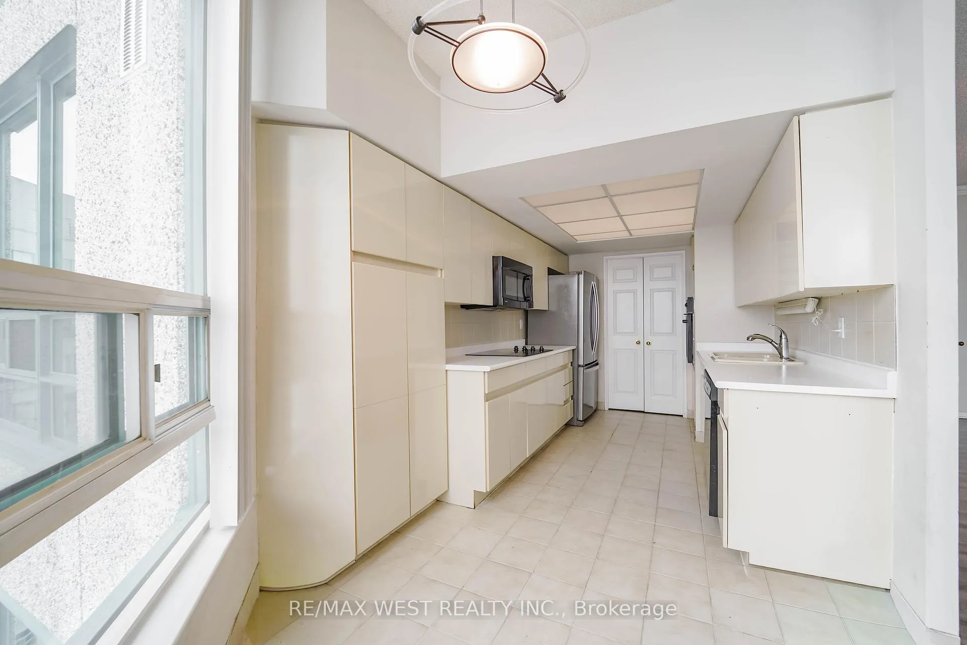 Photo 4 of Unit Lph12, 7825 Bayview Avenue, Markham, Aileen-Willowbrook — HOMEH