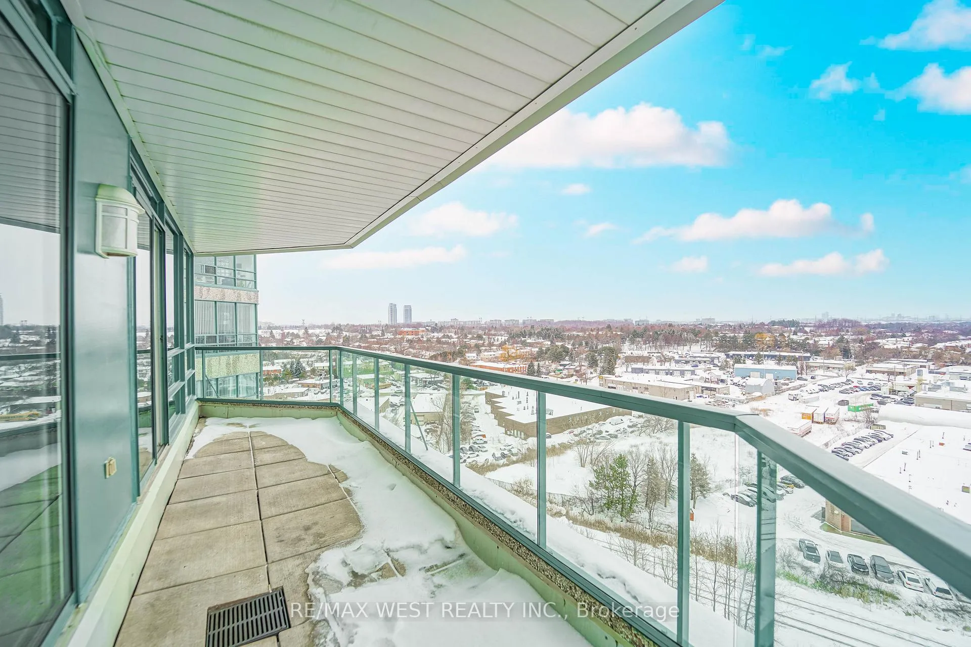 Photo 9 of Unit Lph12, 7825 Bayview Avenue, Markham, Aileen-Willowbrook — HOMEH