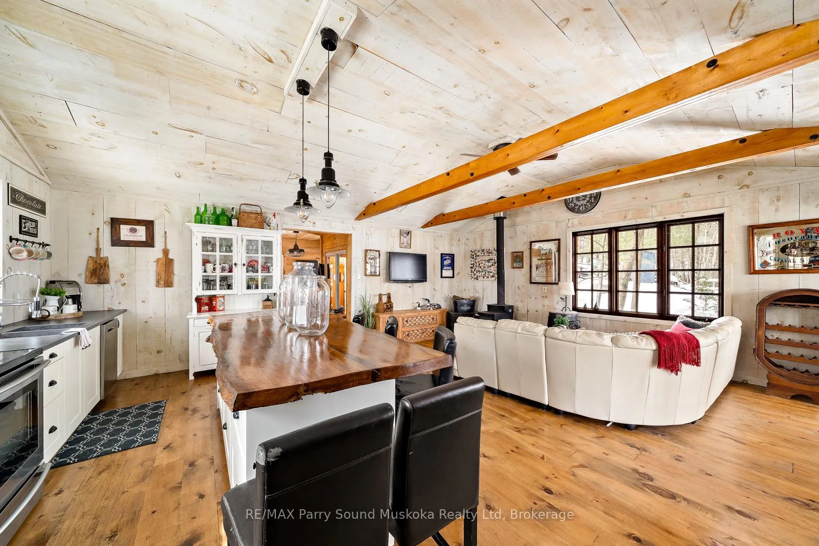 Photo 8 of 18 Inverlochy Road, Carling — HOMEH