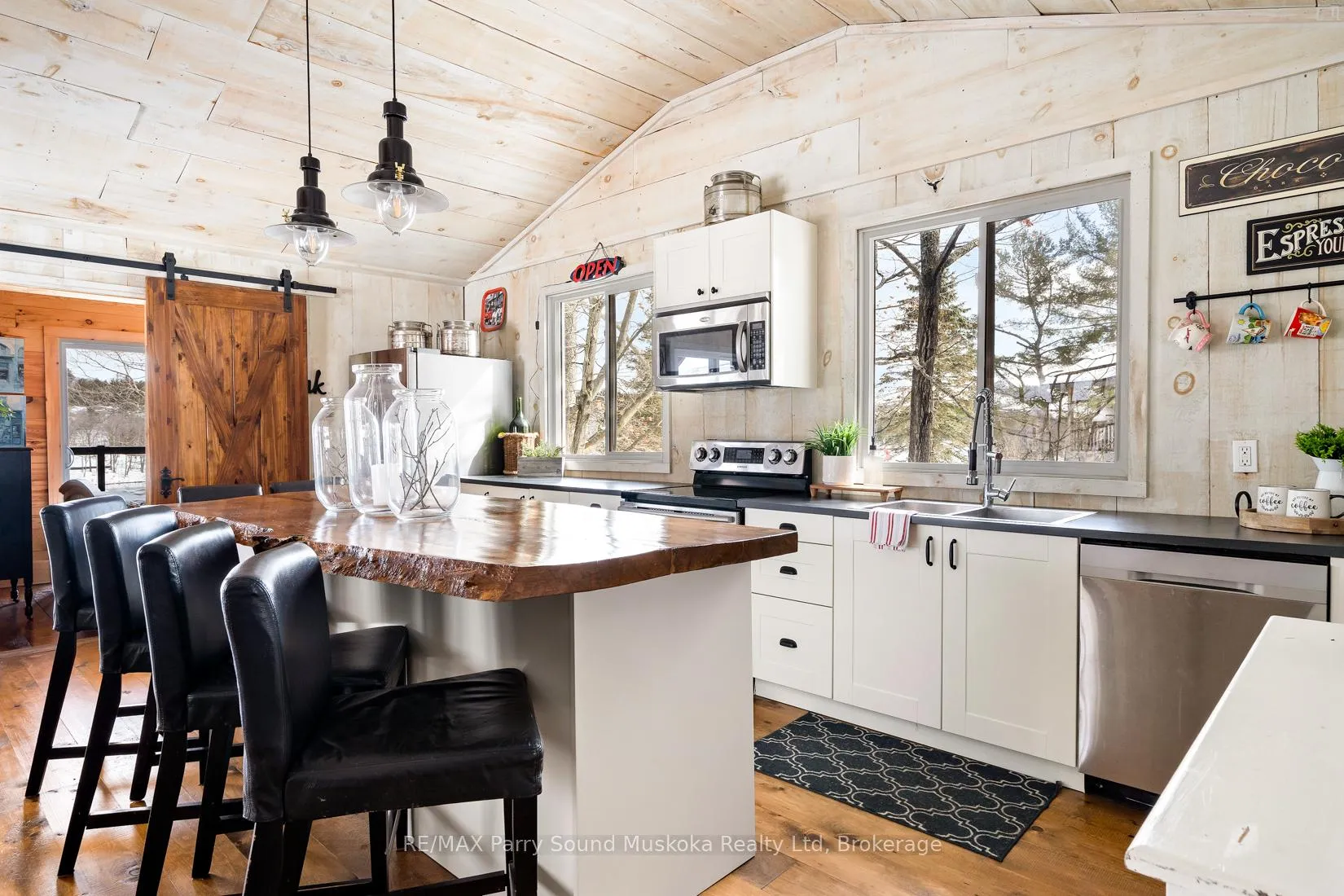 Photo 12 of 18 Inverlochy Road, Carling — HOMEH