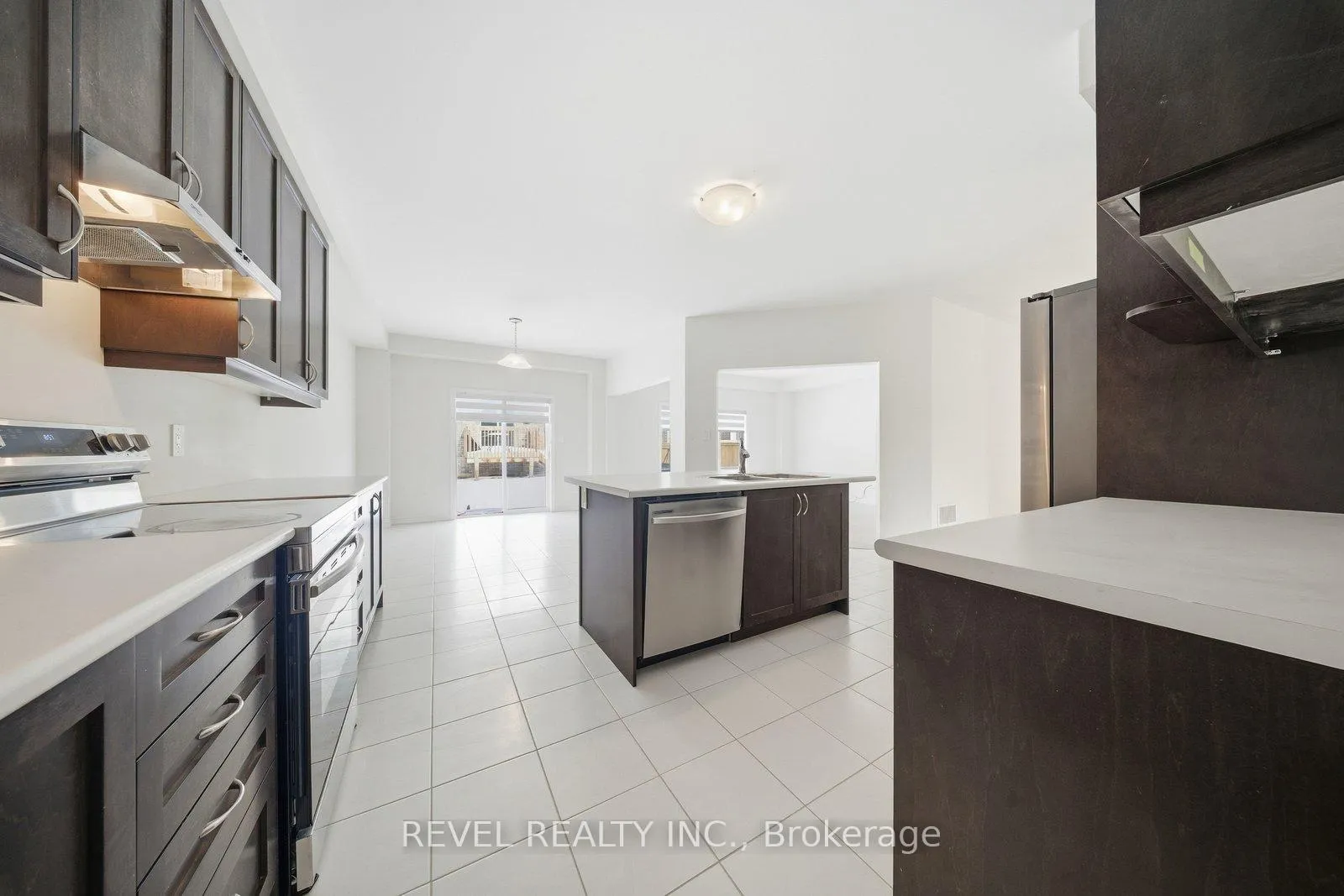 Photo 13 of 81 Hitchman Street, Brant, Paris — HOMEH