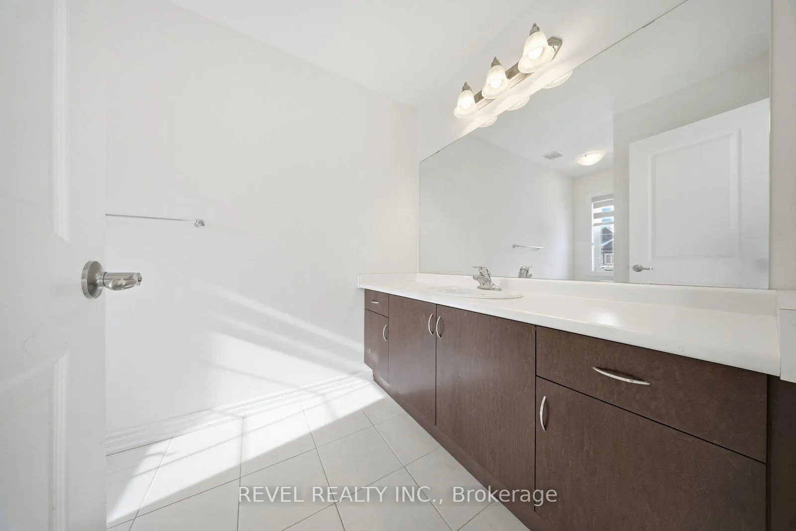 Photo 19 of 81 Hitchman Street, Brant, Paris — HOMEH