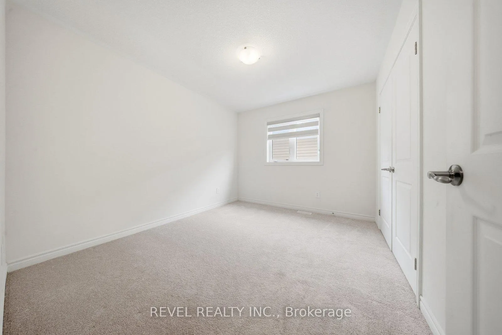 Photo 24 of 81 Hitchman Street, Brant, Paris — HOMEH