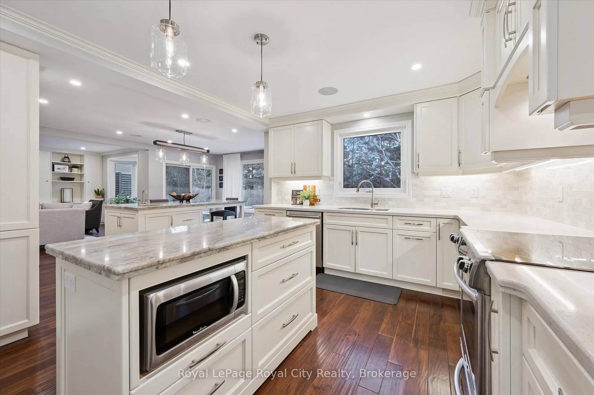 Photo 10 of 60 Hands Drive, Guelph, Kortright East — HOMEH