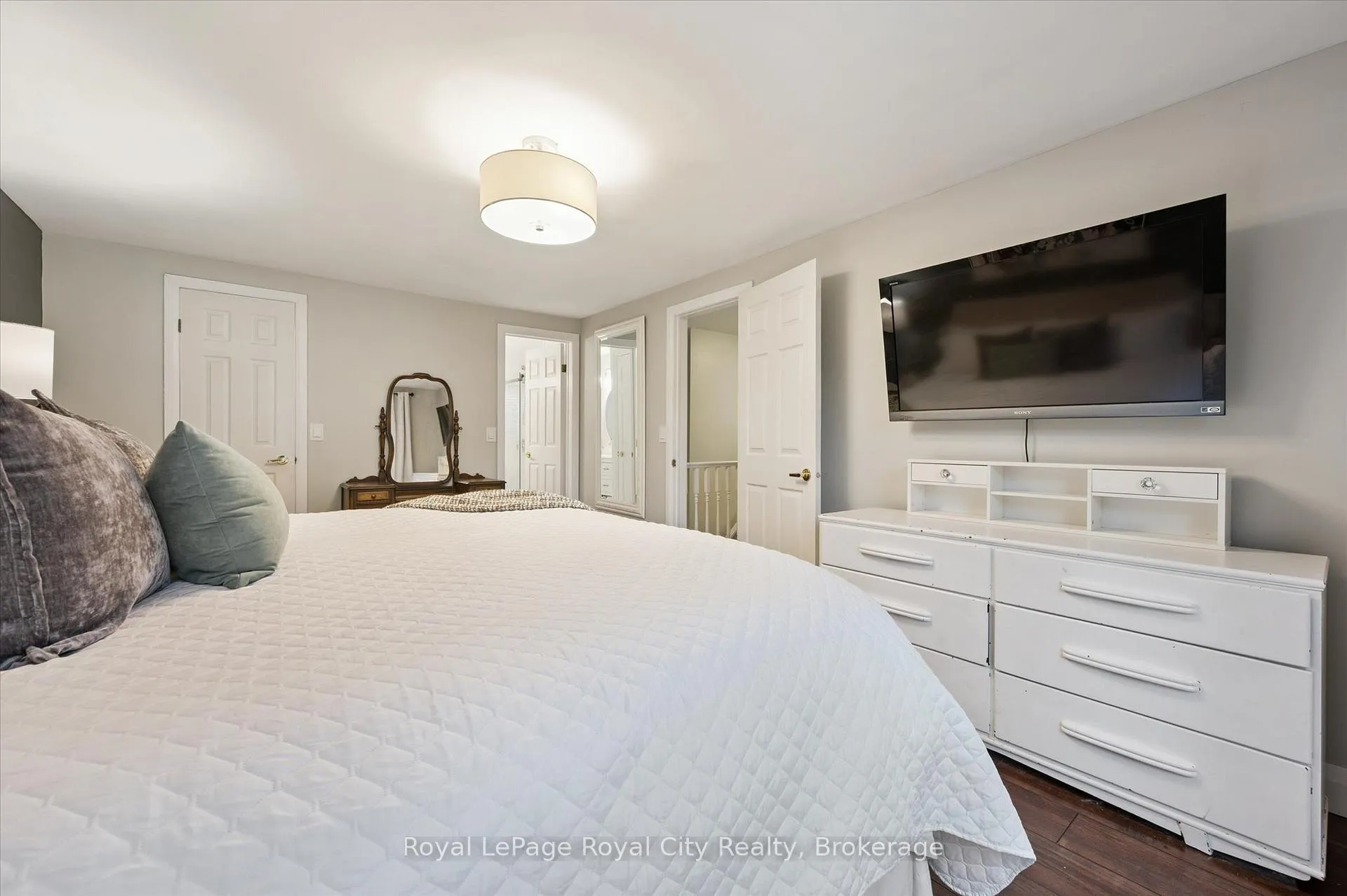 Photo 27 of 60 Hands Drive, Guelph, Kortright East — HOMEH