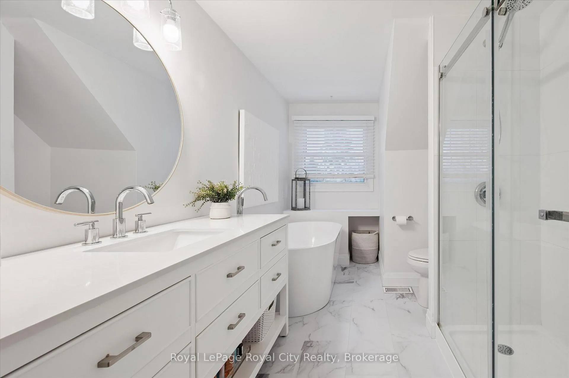 Photo 28 of 60 Hands Drive, Guelph, Kortright East — HOMEH
