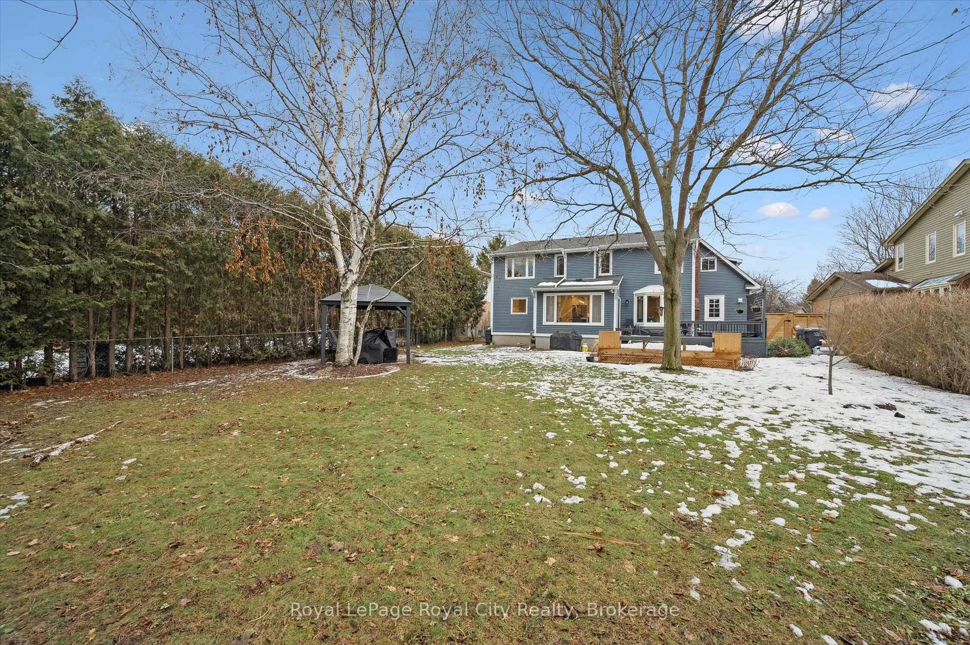 Photo 44 of 60 Hands Drive, Guelph, Kortright East — HOMEH