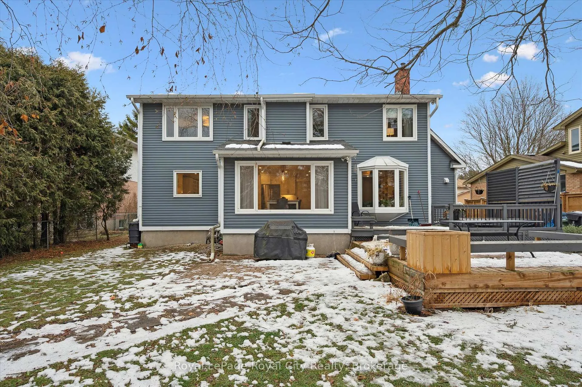 Photo 45 of 60 Hands Drive, Guelph, Kortright East — HOMEH
