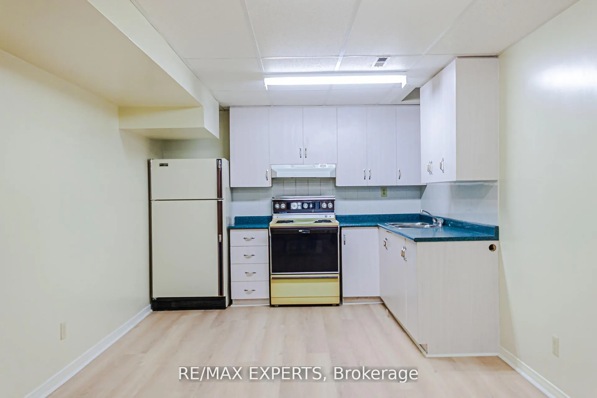 Photo 10 of 100 Nimbus Place, Vaughan, East Woodbridge — HOMEH