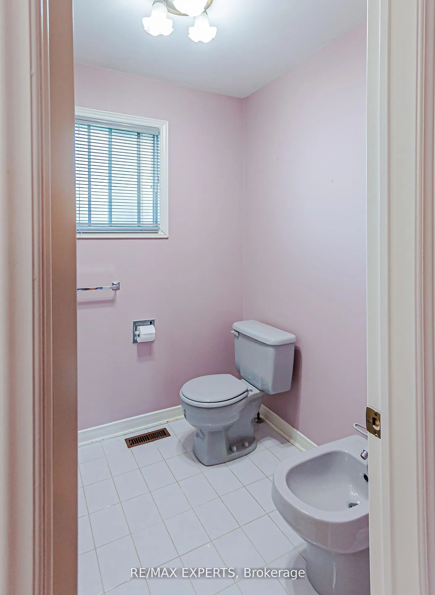 Photo 20 of 100 Nimbus Place, Vaughan, East Woodbridge — HOMEH